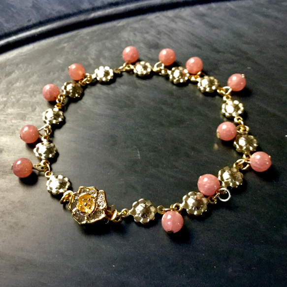 【インカの輝き】天然石のエスニックブレスレットB インカローズ 桜色 ピンク 1枚目の画像
