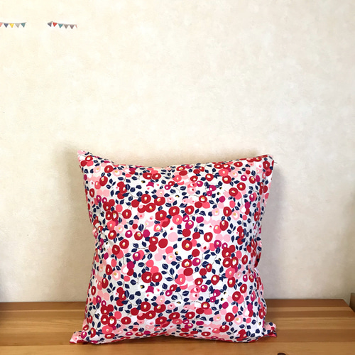 ピンクドラゴンクッションカバー(大) クッションカバー 全26柄 おしゃれ ピンク系ファッション バラ