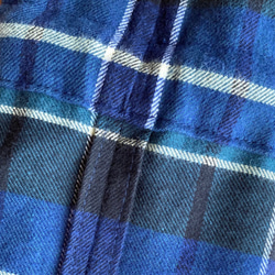 タータンチェックのボトルカバー、巾着スタイル／ブルーとグリーン（ダーク系） 3枚目の画像