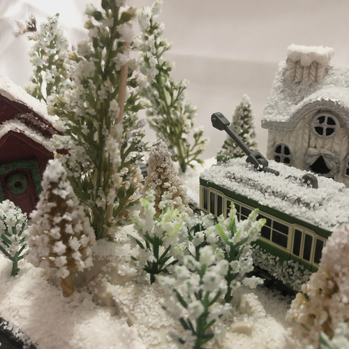 楽天市場】ジオラマ クリスマスの通販 【新品同様】冬の風景 雪化粧