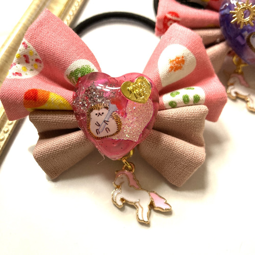 no.10‪44ꫛꫀꪝ❅*⋆̩キュート＆キラキラクリスマスリボン①レジンヘアゴム no.10‪44ꫛꫀꪝ❅*⋆̩キュート＆キラキラクリスマスリボン①レジン‬