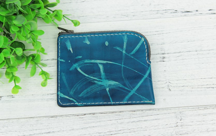 本革 手縫い仕上げ 自然の色合い手染めコインケース ♪Blue♪