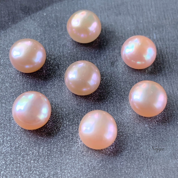 淡水真珠AAA　ラウンド(フラット)ピンク〜ペールパープル系 7.8〜8.2mm【片穴】天然石パーツ 2枚目の画像