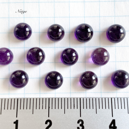 ザンビア産宝石質アメジストAAA- ラウンド カボション6×6mm 3粒