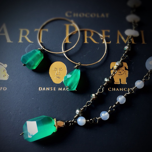 宝石質 グリーンオニキスAAA タンブルカット 天然石 Neige