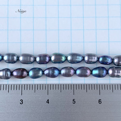 淡水真珠AA+　ライス５×４×４mm　メタリックネイビー 12粒　天然石パーツ販売 3枚目の画像