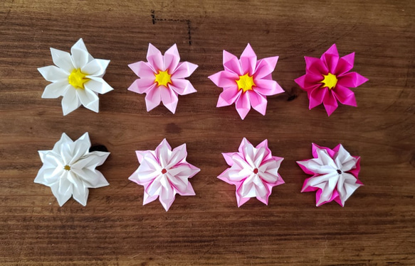 ＊折り紙　ピンク系4色　立体の花飾り(園・施設の壁面飾りなどに)　送料無料＊ 4枚目の画像