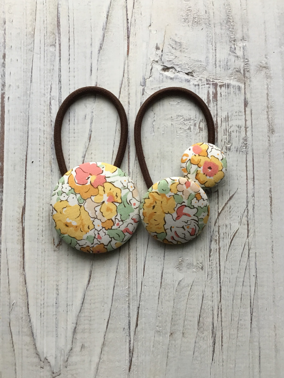 お買い得♡お揃い リバティと小花刺繍 くるみボタン 3個セット