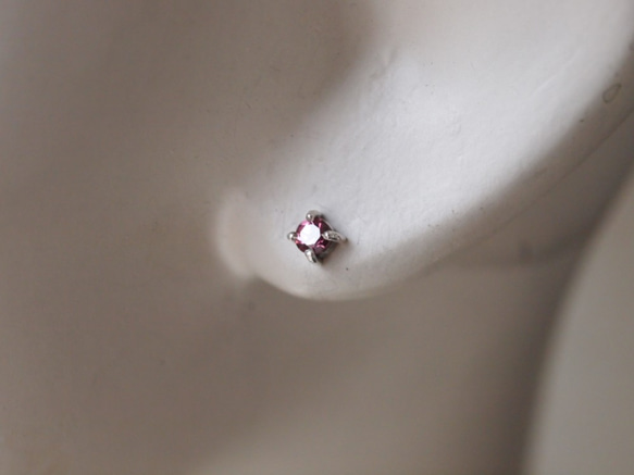 [訂做] 蔓藤花紋蝴蝶耳環（可選寶石） 第4張的照片