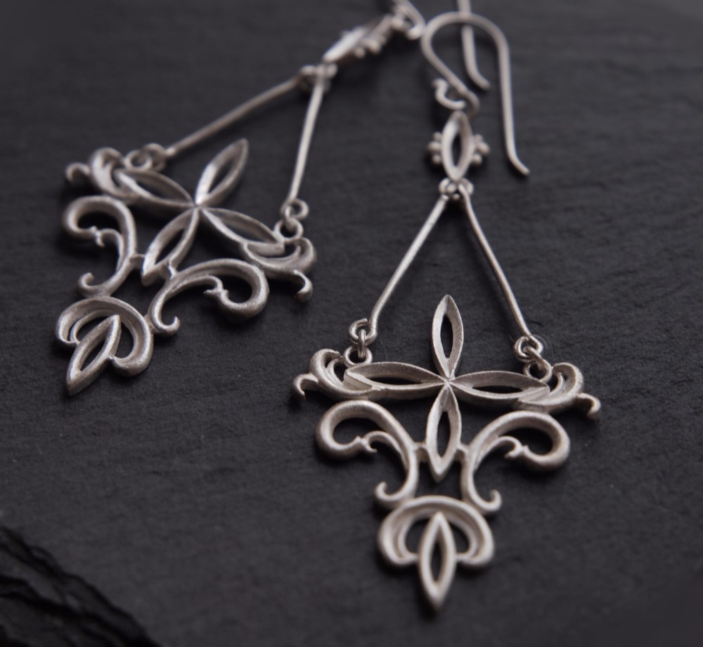 【受注製作】夜のピアス