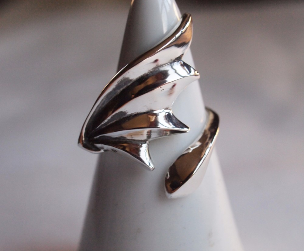 悪魔の羽リング