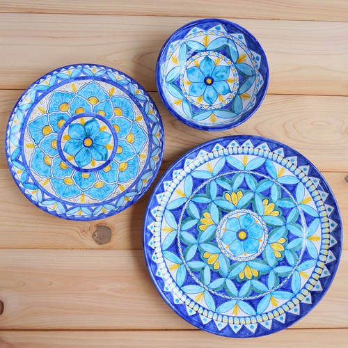 絵皿 26cm GEO015 マヨリカ焼き イタリア陶器 青いお皿 幾何学 絵皿 26cm GEO015 マヨリカ焼き イタリア陶器 青いお皿 幾何学