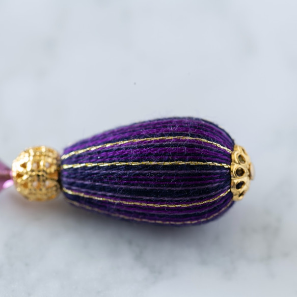 [接受耳環] 彩色穿孔耳環&lt;葡萄/紫色&gt; 來自線珠 第2張的照片