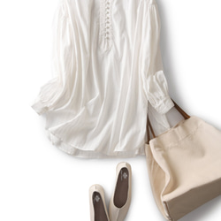 精緻刺繡純棉面料 微透 包扣 肩部抽褶上衣 做工複雜 高品質 200803-2 第2張的照片