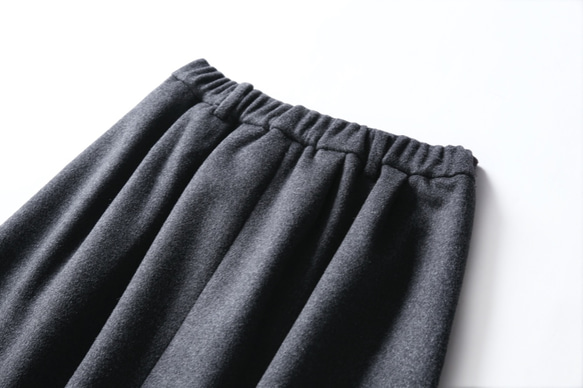 あたたかく、柔らかく質感のウールスカート　冬スカート　マキシ丈スカート　ダークグレー　201106-2 8枚目の画像