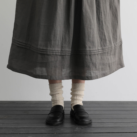 風合い年中愛用リネンスカート　ロングスカート　タック入りスカート　アッシュグレー201206-3 8枚目の画像