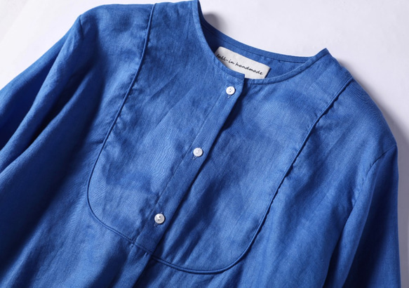 Botham 襯衫亮藍色 210806-4，以其質感和輪廓打造時尚秋季造型 第2張的照片