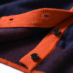 ★現貨★ 只需隨意披上，即可打造明亮歡快的造型。 100%羊毛開襟衫。同色系開襟衫 210901-1 第6張的照片