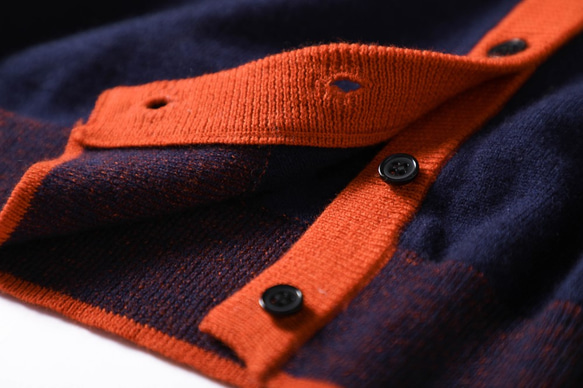 ★現貨★ 只需隨意披上，即可打造明亮歡快的造型。 100%羊毛開襟衫。同色系開襟衫 210901-1 第6張的照片