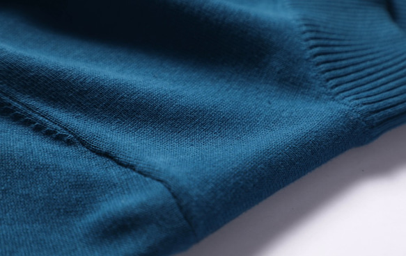 您每天都想穿的 100% 純棉內衣針織小高領毛衣，有 11 種顏色可供選擇！孔雀藍211001-09 第3張的照片