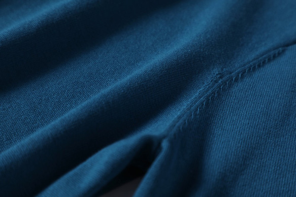 您每天都想穿的 100% 純棉內衣針織小高領毛衣，有 11 種顏色可供選擇！孔雀藍211001-09 第4張的照片