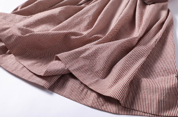 亞麻的堅挺和棉的柔軟。棉麻特種布料條紋洋裝211002-1 第7張的照片