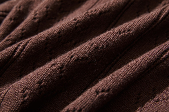 表情豊かなウールカーディガン　手編みアラン模様と透かし模様のカーディガン　コーヒー色　211201-3 9枚目の画像