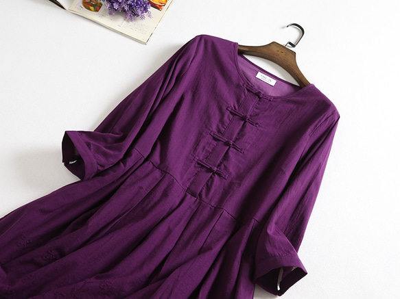 f70610（再販4）コットン生地　刺繍裾ワンピース　裏地付き　紫 2枚目の画像