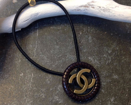 CHANEL シャネル ボタンで作った ヘアゴム レトロ こげ茶 ヘアゴム