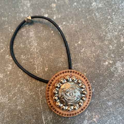 シャネルボタン　ハンドメイドリング CHANEL - vintage CHANEL ボタンリメイク リング 値下げ可能の