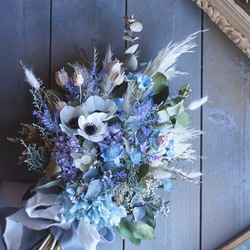 アネモネのナチュふわクラッチブーケ/ blue × lavender purple 10枚目の画像