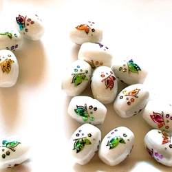 陶器製オーロラ蝶々ビーズ 16個 3枚目の画像