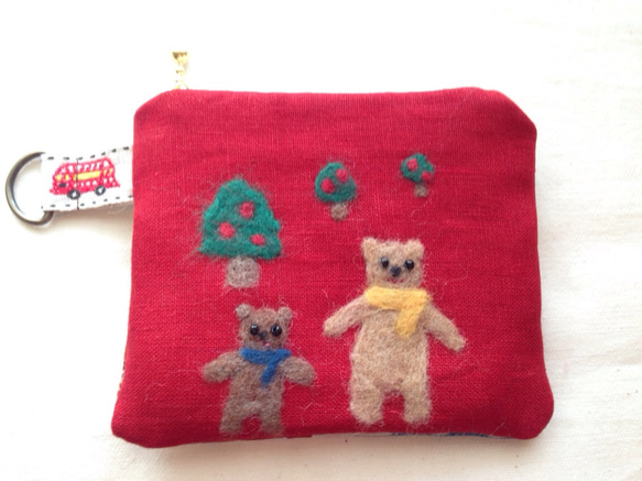 猫くんお散歩刺繍羊毛フェルト生地のポーチ