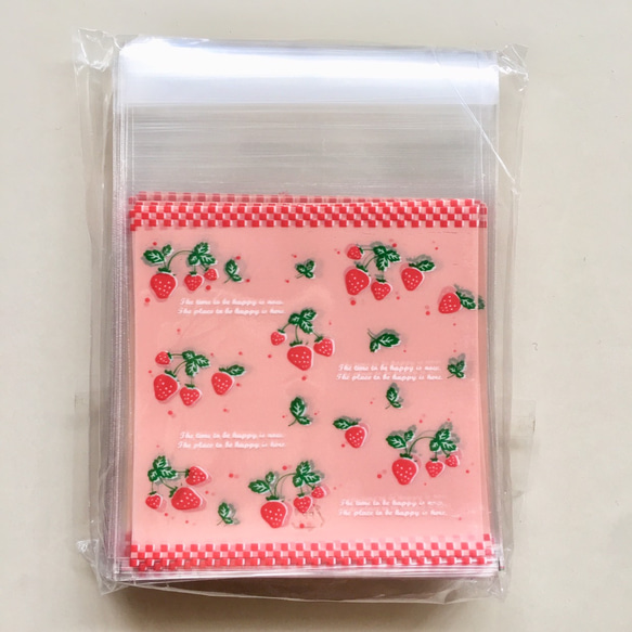 可愛い♡イチゴ柄♡opp袋 7cm*7cm 100枚 2枚目の画像
