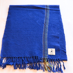 ベビーアルパカストール（マフラー）ロイヤルブルー　手織り　ライン　 2枚目の画像