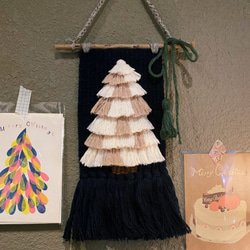《クリスマスツリー②》手織物　毛糸　ユニーク　インテリア　weaving 壁掛け　小物　ハンギング 2枚目の画像