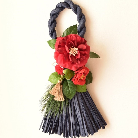 Red camellia～deep blue tassel ＜お正月飾り1704＞ 2枚目の画像