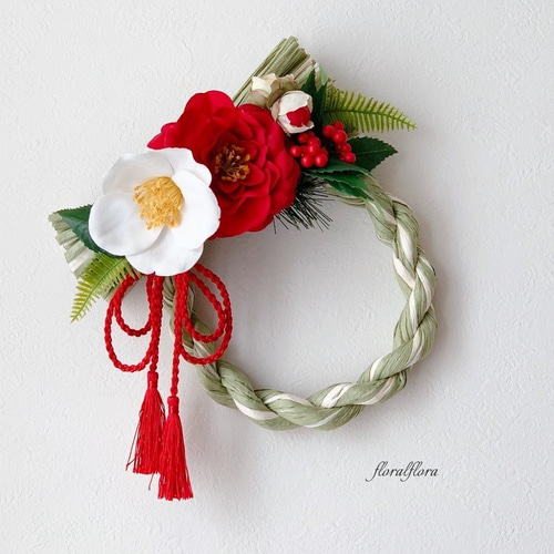 しめ縄リース赤い椿白い椿