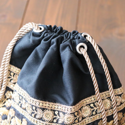 Embroidery Ribon 巾着バッグ（ブラック） 4枚目の画像