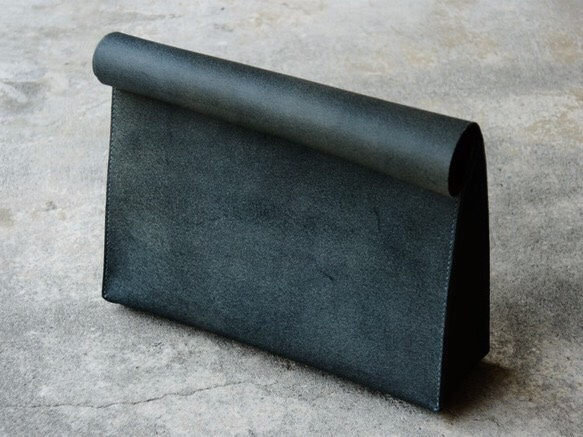 【ブラック欠品】CLUCH BAG（A4）※受注生産／納期：２ヶ月以内 1枚目の画像