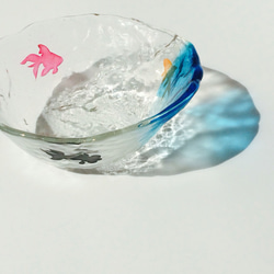 ゆらぎ金魚　小鉢（水色） 4枚目の画像