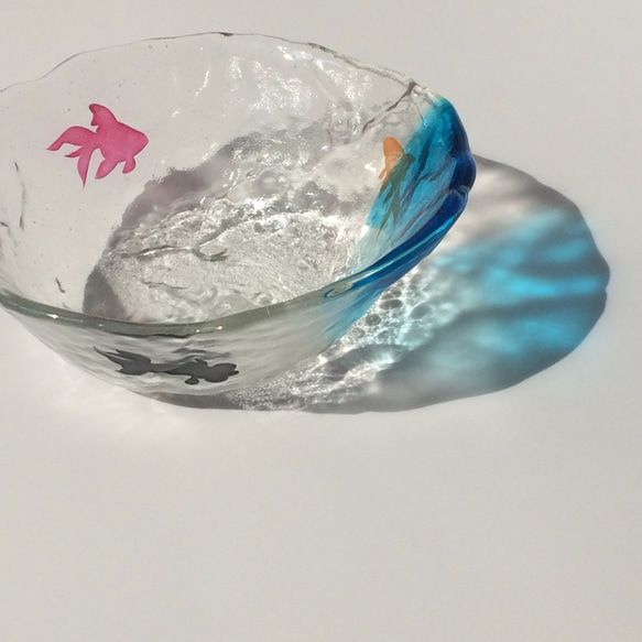 ゆらぎ金魚　小鉢（水色）2点セット 4枚目の画像