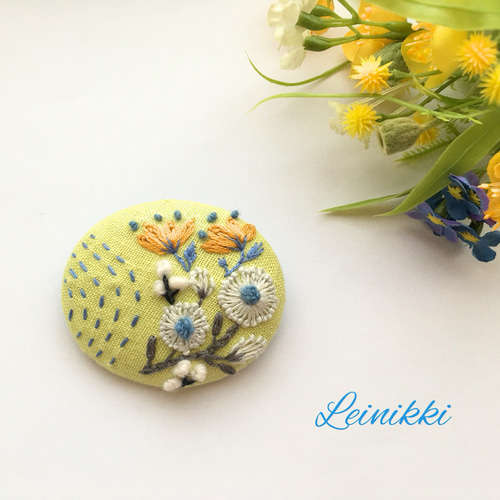 昭和レトロなお花柄 #檸檬色＊刺繍ブローチ ブローチ Leinikki 通販