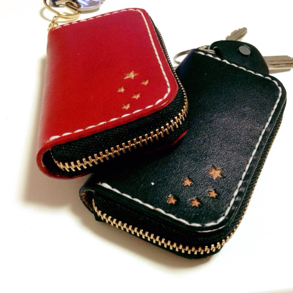 ８色から選べる　ファスナー　レザーキーケース