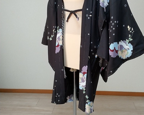 うさぎ♡羽織袴 振袖袴： R791 オフホワイト 波に飛びうさぎ☆(絹)│ 袴レンタル