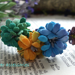 【セール】布花　3色小花のカチューシャ4（グリーン/イエロー/ブルー） 2枚目の画像