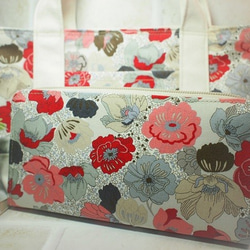 花柄の長財布＆トートバッグ（セット品） 1枚目の画像