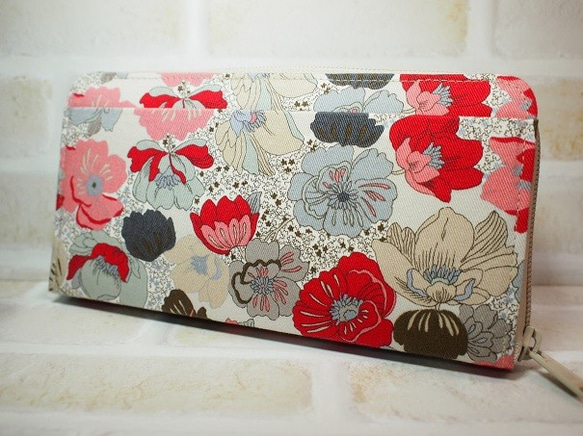 花柄の長財布＆トートバッグ（セット品） 2枚目の画像