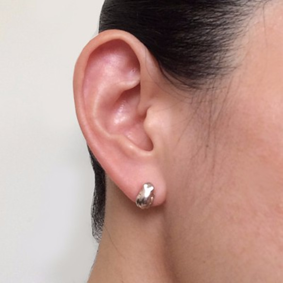 ＜蟲＞お休み蛙ピアス 5枚目の画像