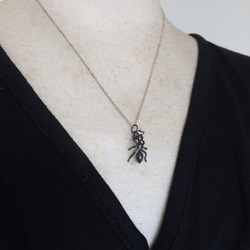 ＜蟲＞蟻ペンダント（CZ) 6枚目の画像